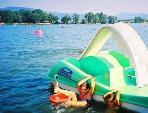 Kemp Perla pri hoteli Perla [Powiększ - nowe okno]