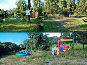 Pole biwakowe pod zamkiem Rabí [Powiększ - nowe okno]